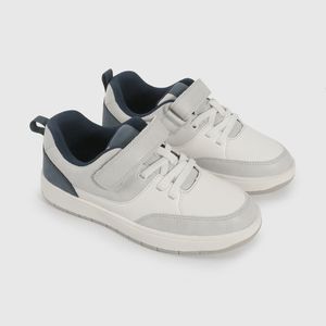 Zapatilla Urbana Skate Blanca y Gris de Niño talla 28 a 38