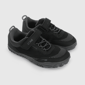 Zapatilla Outdoor de Niño Flexible Negra Talla 28 al 38 con Velcro