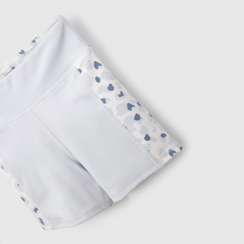 Pata Corta Celeste Deportiva de Niña talla 3 a 12 añoss