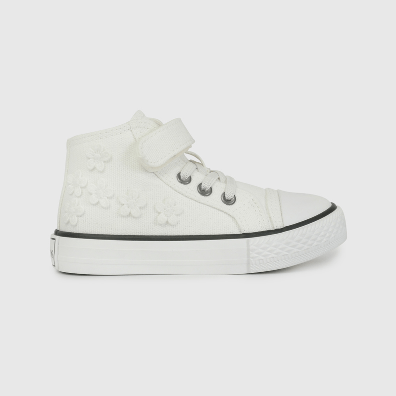 Zapatilla de Lona Blanca con Aplicaciones de Flores de Caminante talla 21 a 27
