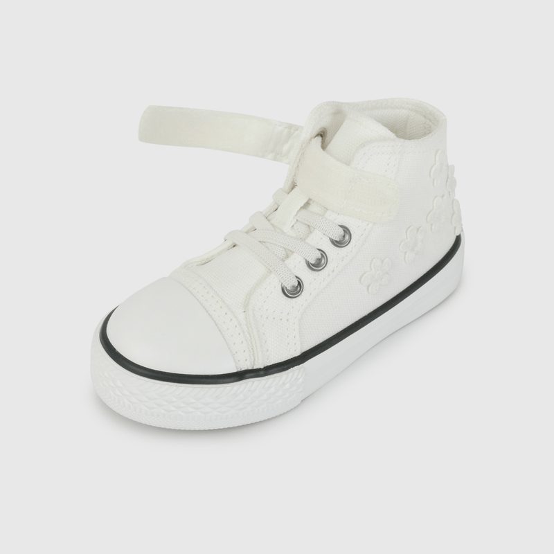 Zapatilla de Lona Blanca con Aplicaciones de Flores de Caminante talla 21 a 27