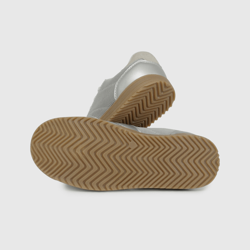 Zapatilla Urbana Metalizada Plateada de Niño talla 28 a 38