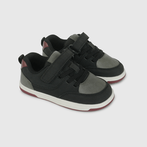 Zapatilla Urbana Skate Negra de Caminante talla 21 a 27