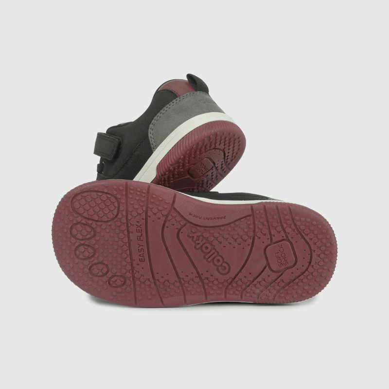 Zapatilla Urbana Skate Negra de Caminante talla 21 a 27