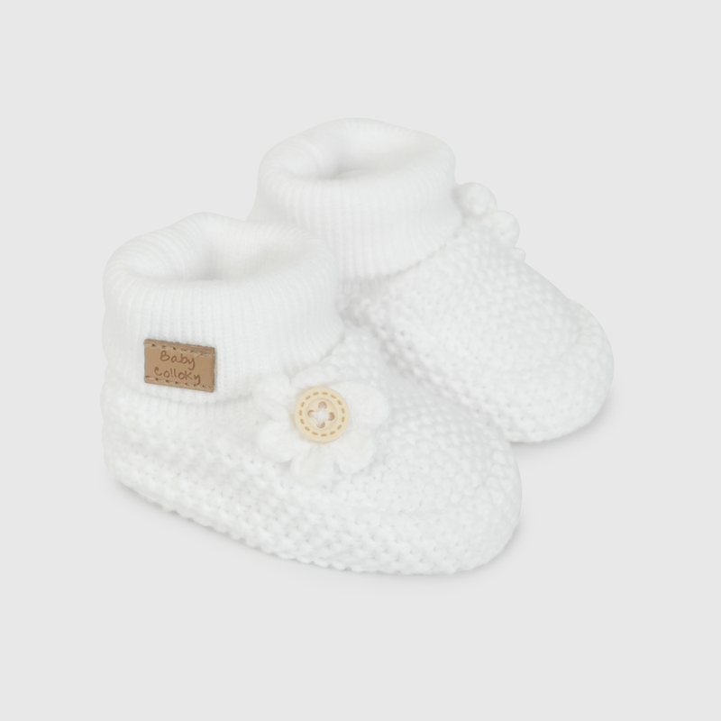 Pantufla Blanca Tejida Aplicación Flor de Bebé talla 14 a 18