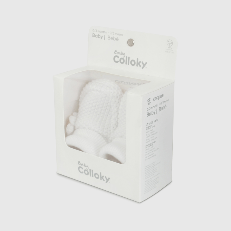 Pantufla Blanca Tejida Aplicación Flor de Bebé talla 14 a 18