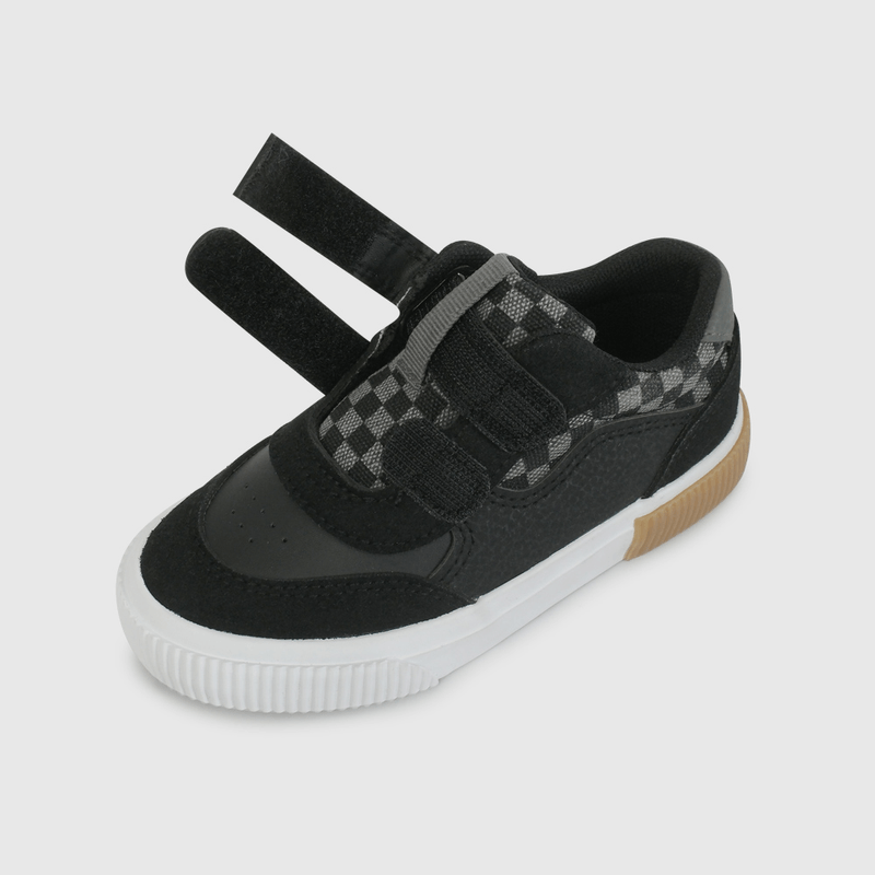 Zapatilla Urbana Negra con Cuadros de Caminante talla 21 a 27