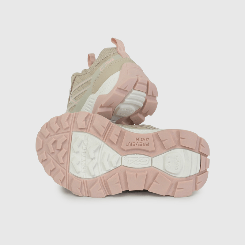 Zapatilla Outdoor Beige con Ajuste Giratorio de Caminante talla 21 a 27