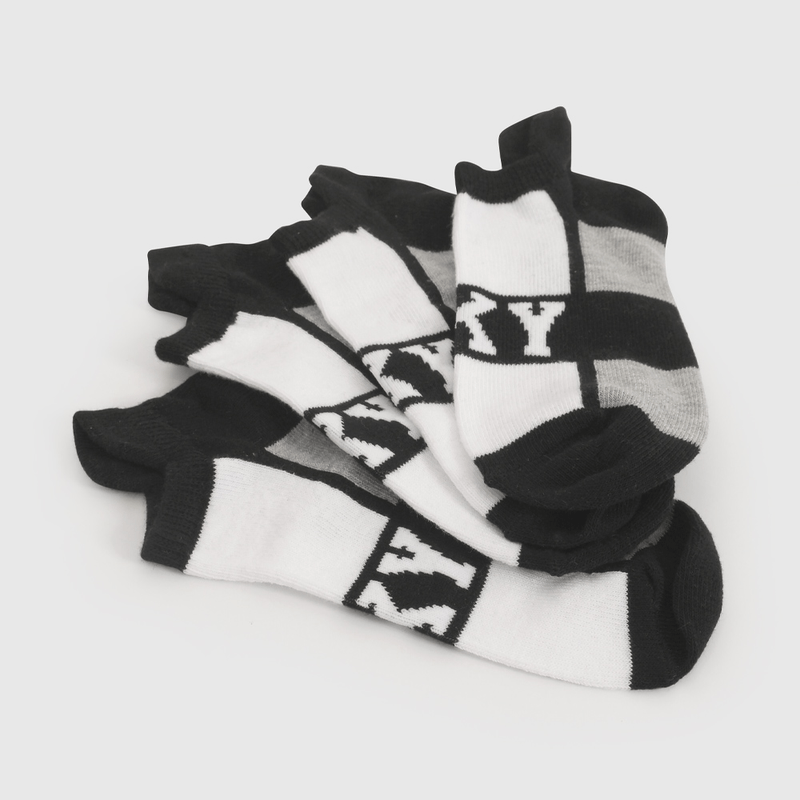 Pack Cuatro Calcetines Cortos Negro De Niño talla 23/25 a 34/37