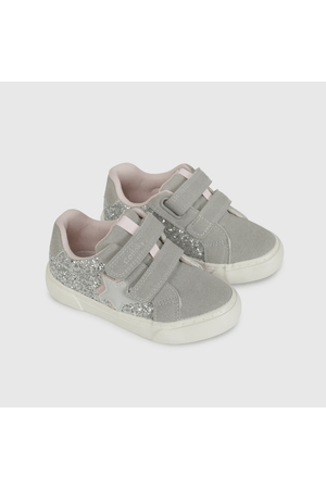 Zapatilla Plateada con Estrella y Brillos de Caminante talla 21 a 27