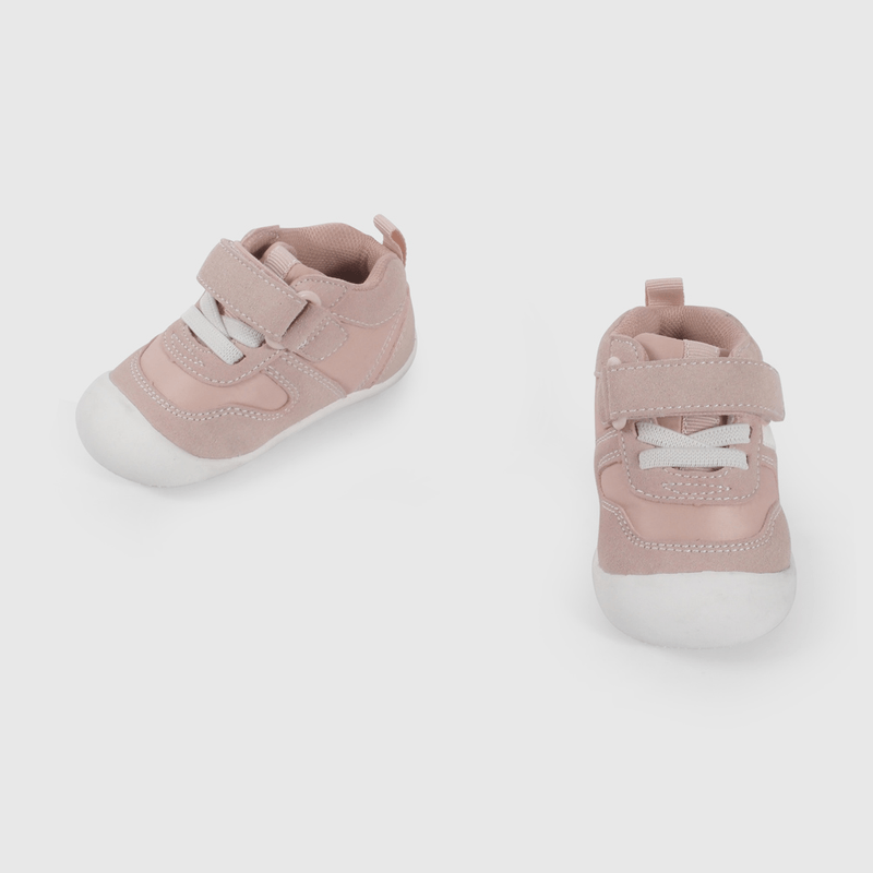 Zapatilla Urbana Rosada de Gateador talla 17 a 20