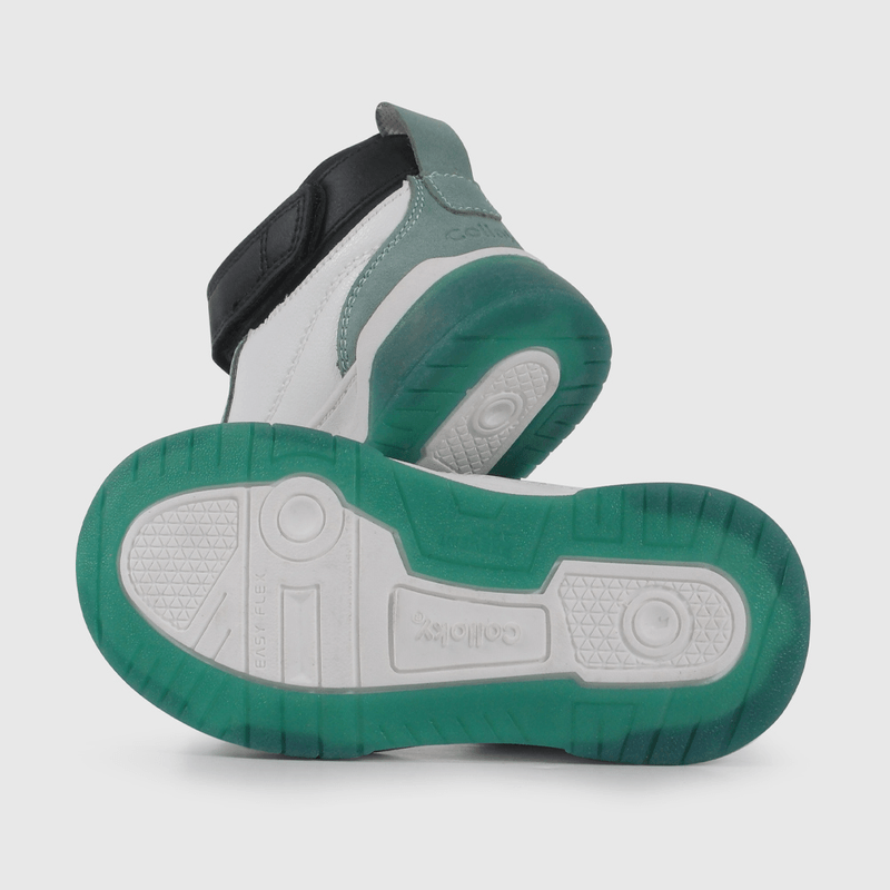 Zapatilla de Luces Blanca con Verde Temática Zombie de Caminante talla 21 a 27