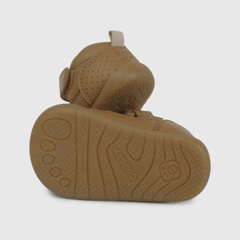 Sandalia Cangrejera Camel de Gateador talla 17 a 20