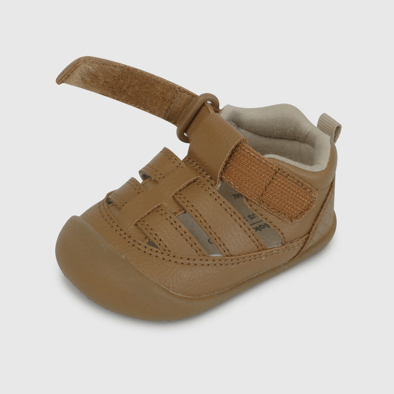 Sandalia Cangrejera Camel de Gateador talla 17 a 20