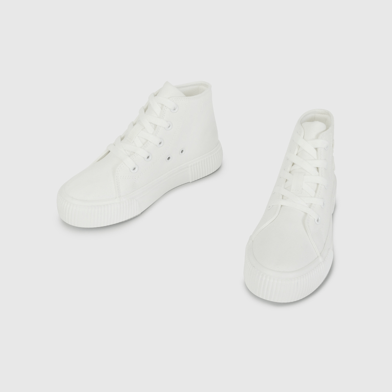 Zapatilla de Lona Blanca con Aplicaciones de Flores de Niño talla 28 a 38
