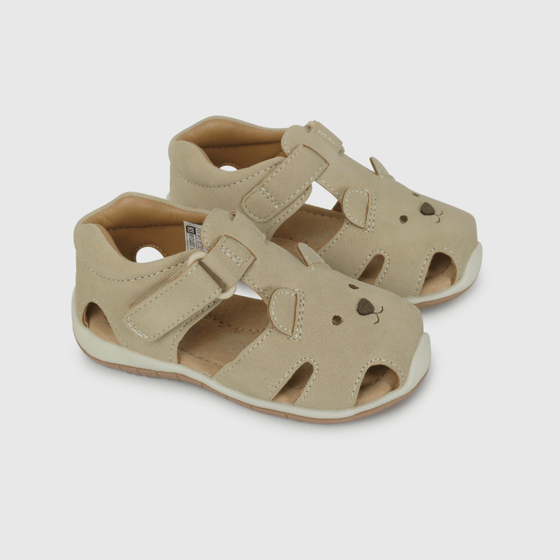 Sandalia Cangrejera con Diseño de Oso Beige de Primeros Pasos talla 18 a 21