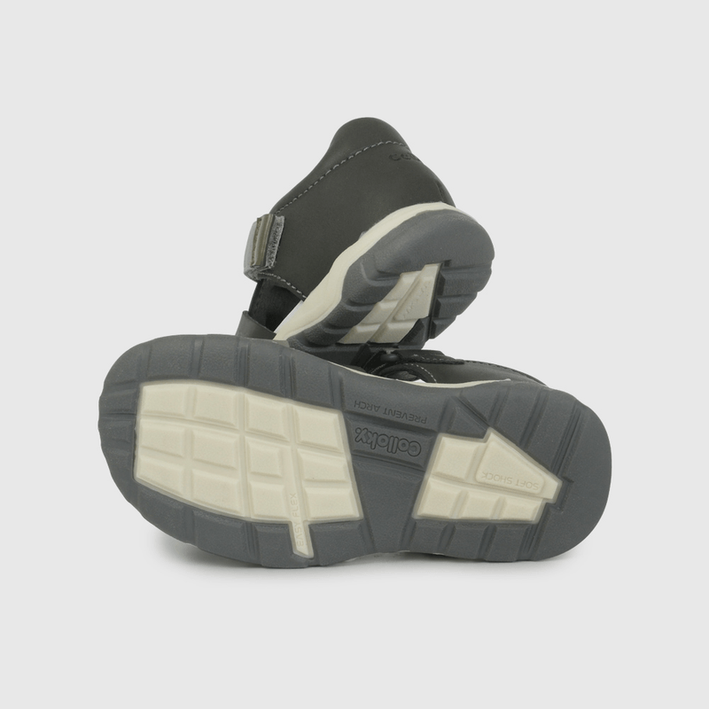 Sandalia Cangrejera Gris de Caminante talla 21 a 27