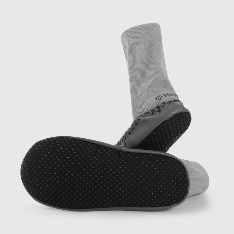Calcetín Gris Antideslizante Spiderman de Niño talla 23/25 a 34/37