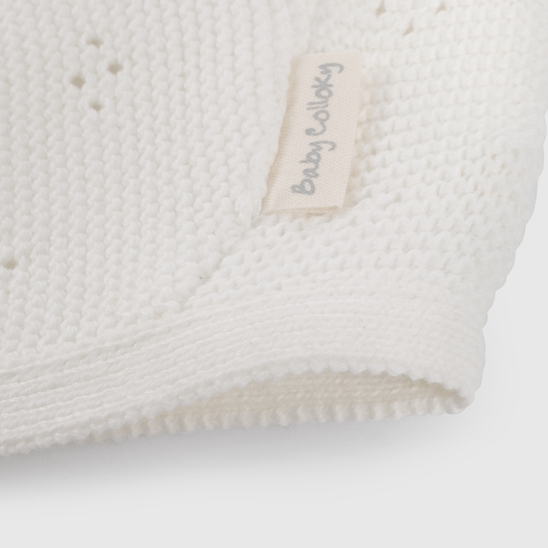 Capota Tejida Blanca de Bebé de New born talla Única