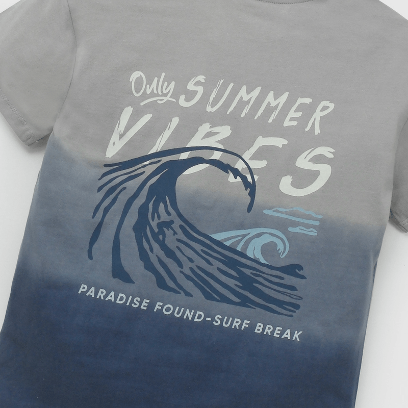 Polera Gris Estampado en la Espalda de Niño talla 3 a 12 A
