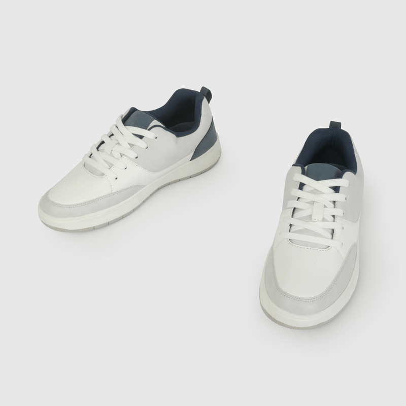 Zapatilla Urbana Skate Blanca y Gris de Niño talla 34 a 38
