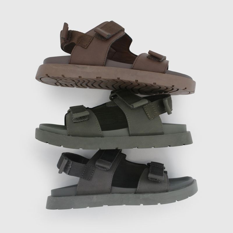 Sandalia de Vestir Café de Niño con Velcro talla 28 a 38